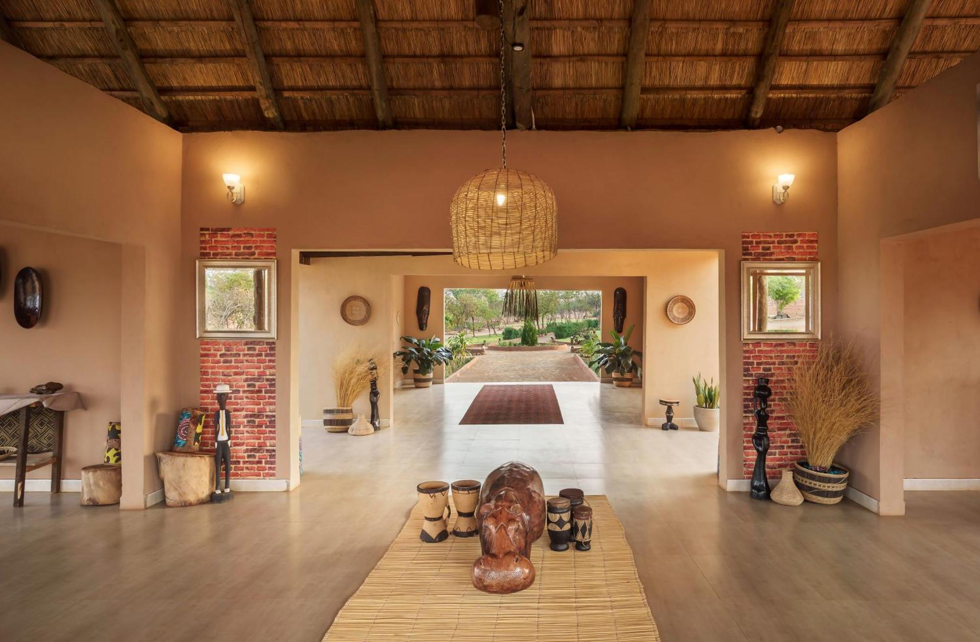 The Nkhosi Livingstone Lodge And Spa Exterior foto